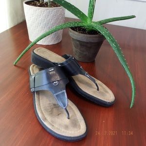 Dockets Women’s sandals